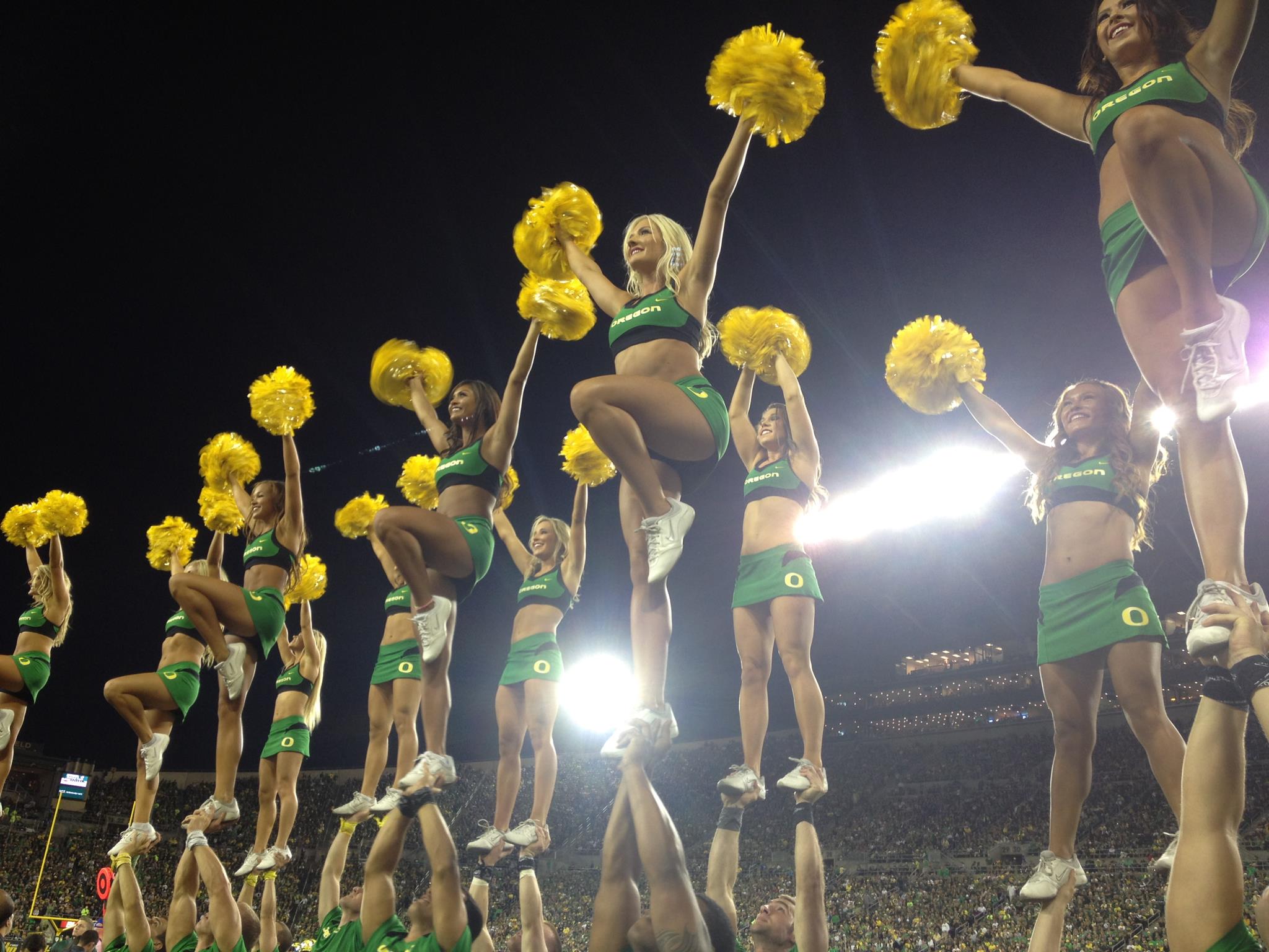 Oregon Cheerleaders